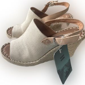 Toms Monica wedge size 9.5